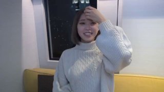清纯模特酒店约拍被摄影师咸猪手后入式啪啪